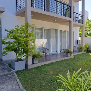 Bed & Breakfast Silina Airport Transit &, Katunayaka