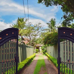Bed and breakfast Agasthi Airport Close, Katunayaka