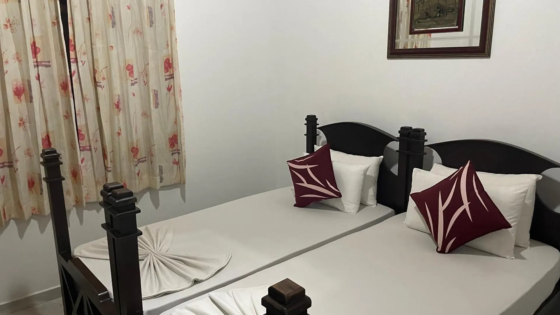 Guest house Suzukis Lagoon Front Katunayake